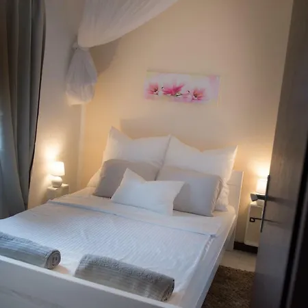 Relax 200 M T Apartment